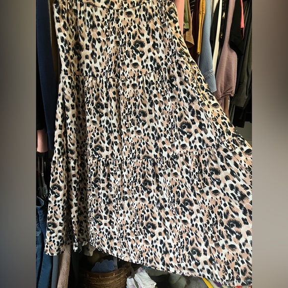 Leopard Print High Waisted Maxi Skirt - Picture 2 of 4